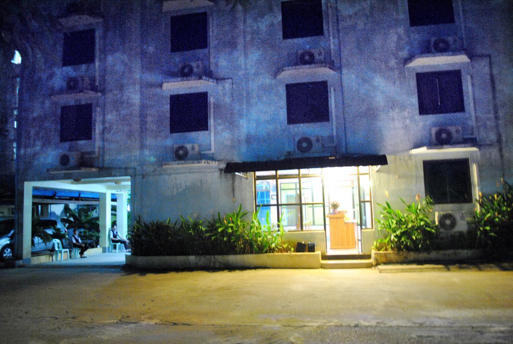 Royal Toe Hotel Yangon