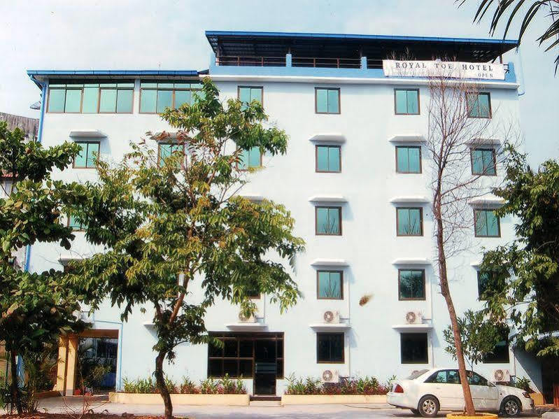 Royal Toe 2* Yangon